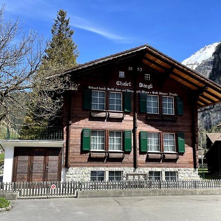 Familienferien Im Chalet Baergli Кандерштег Экстерьер фото